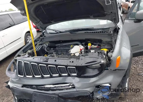 2021 Jeep Renegade Latitude 4X4 из США, поврежденный, VIN ZACNJDBB7MPN21609
